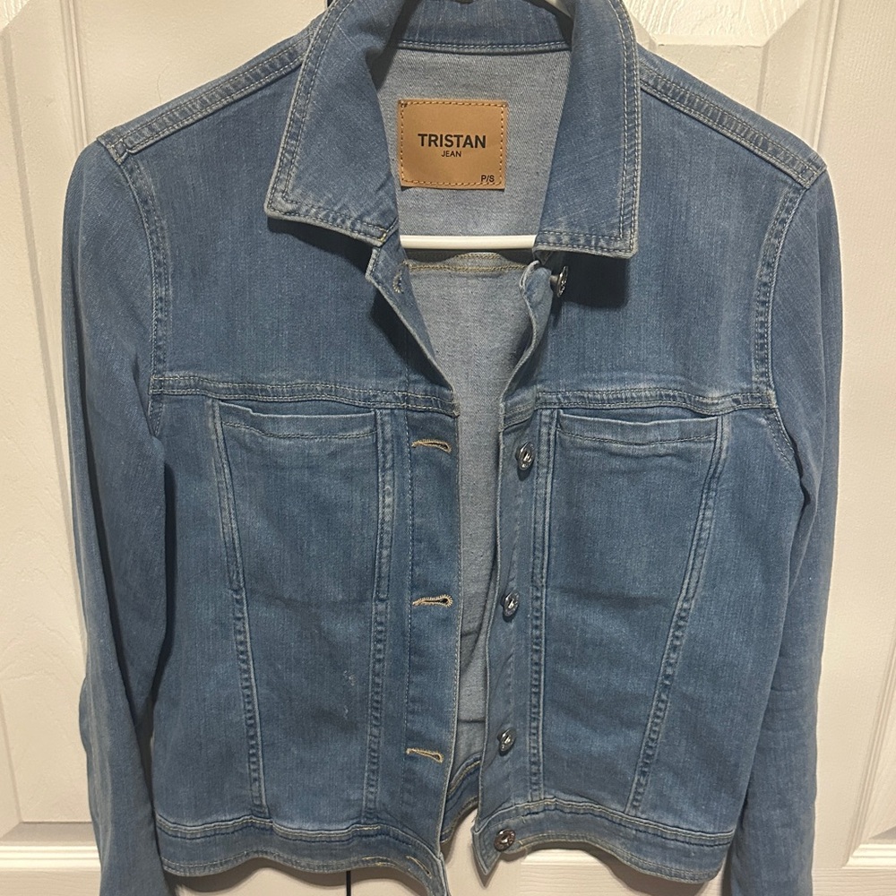 Tristan Women's Classic Blue Jean Jacket